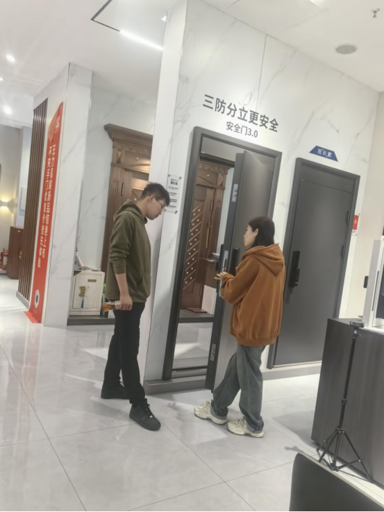 王力门业 | 天津市静海区经销商张琪：小区精准爆破式营销创造单月35万奇迹